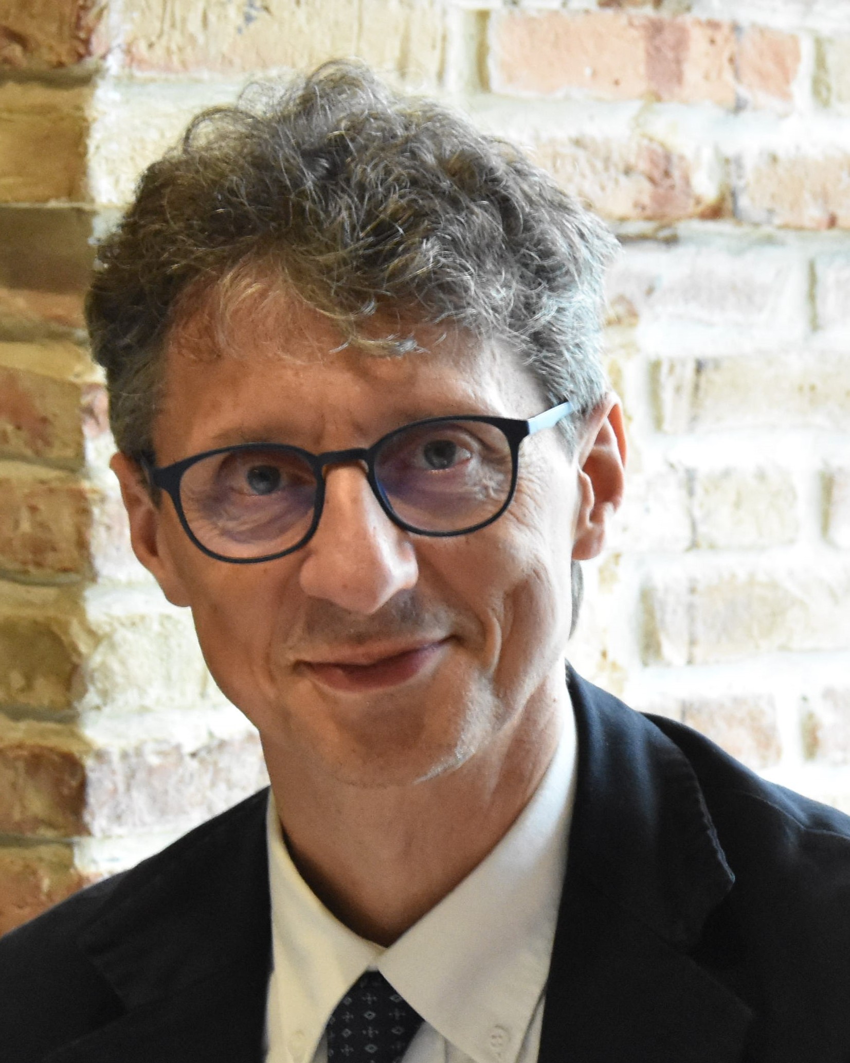 Prof. Gustavo Alonso